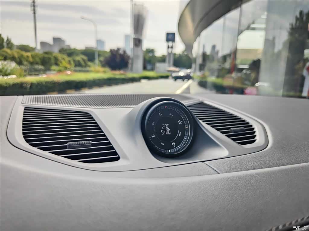 Porsche Cayenne, 2024 12