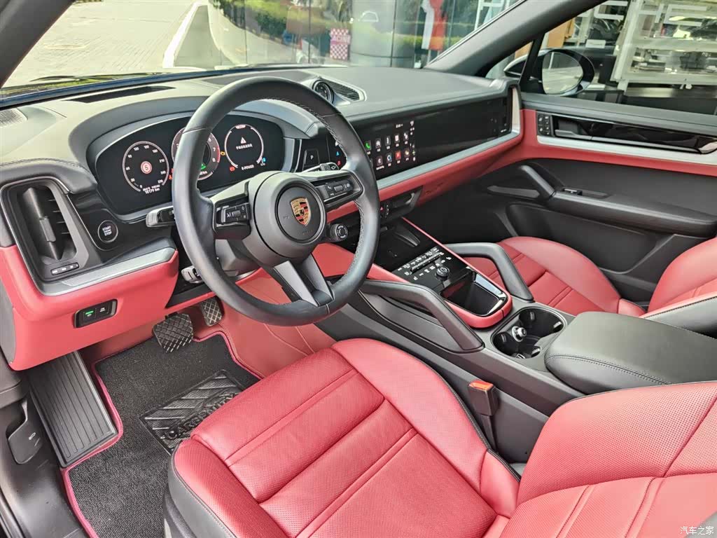 Porsche Cayenne, 2024 10