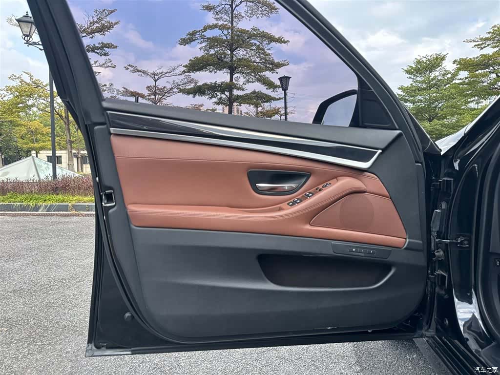 BMW 5 Series, 2017 4