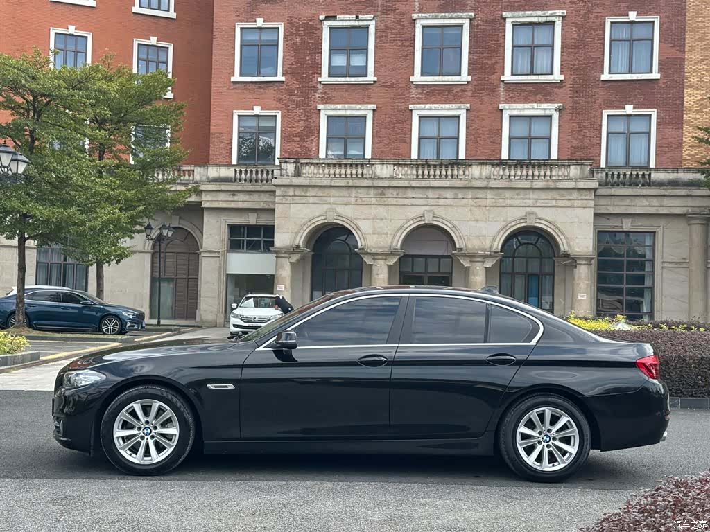 BMW 5 Series, 2017 12