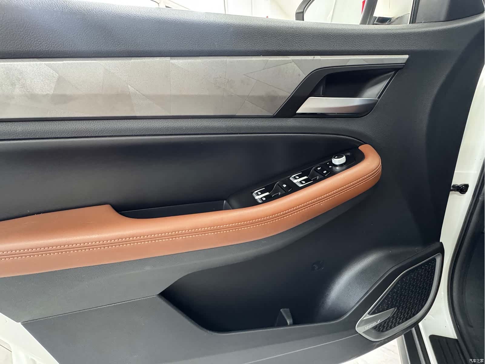 Geely X6, 2023 9