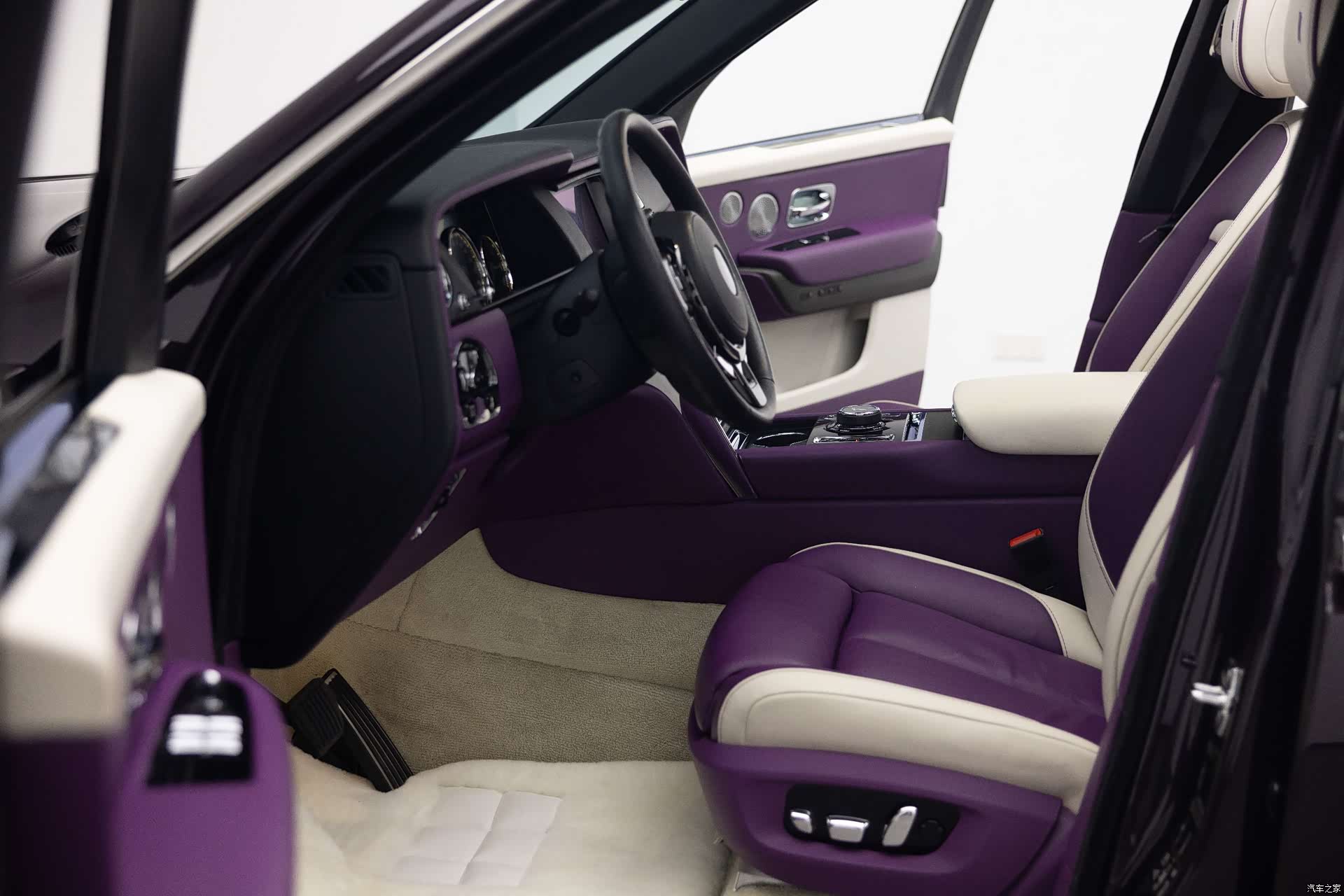 Rolls-Royce Cullinan, 2020 11