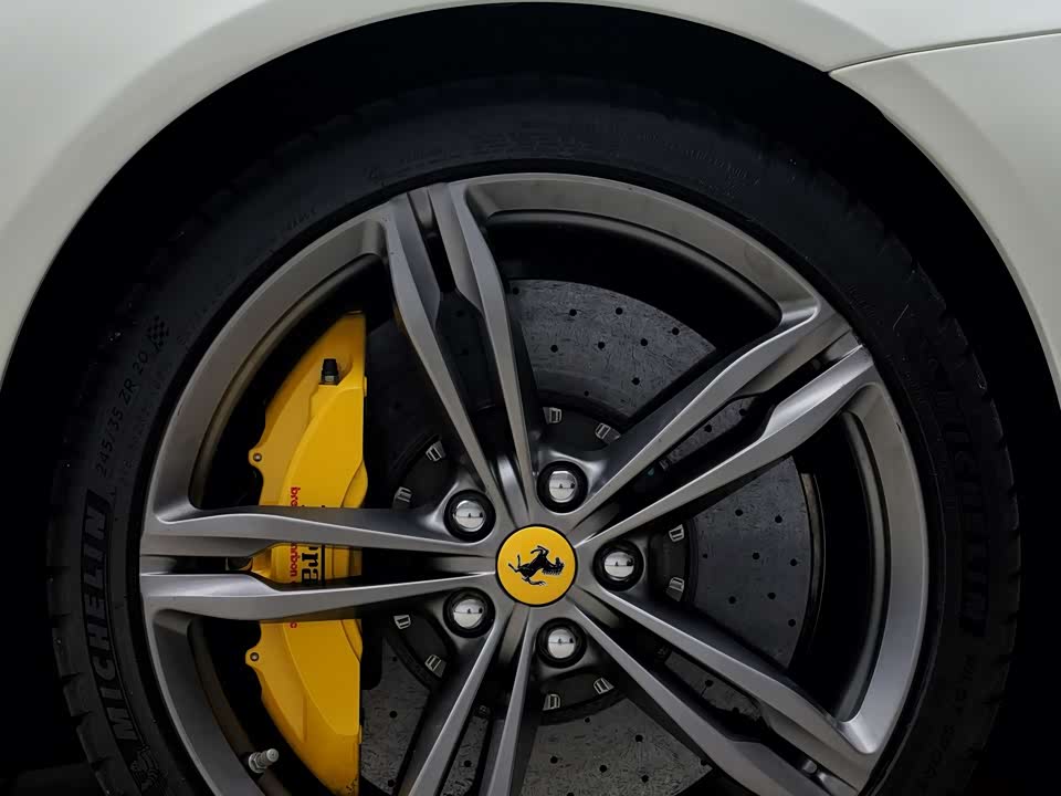 Ferrari GTC4Lusso
