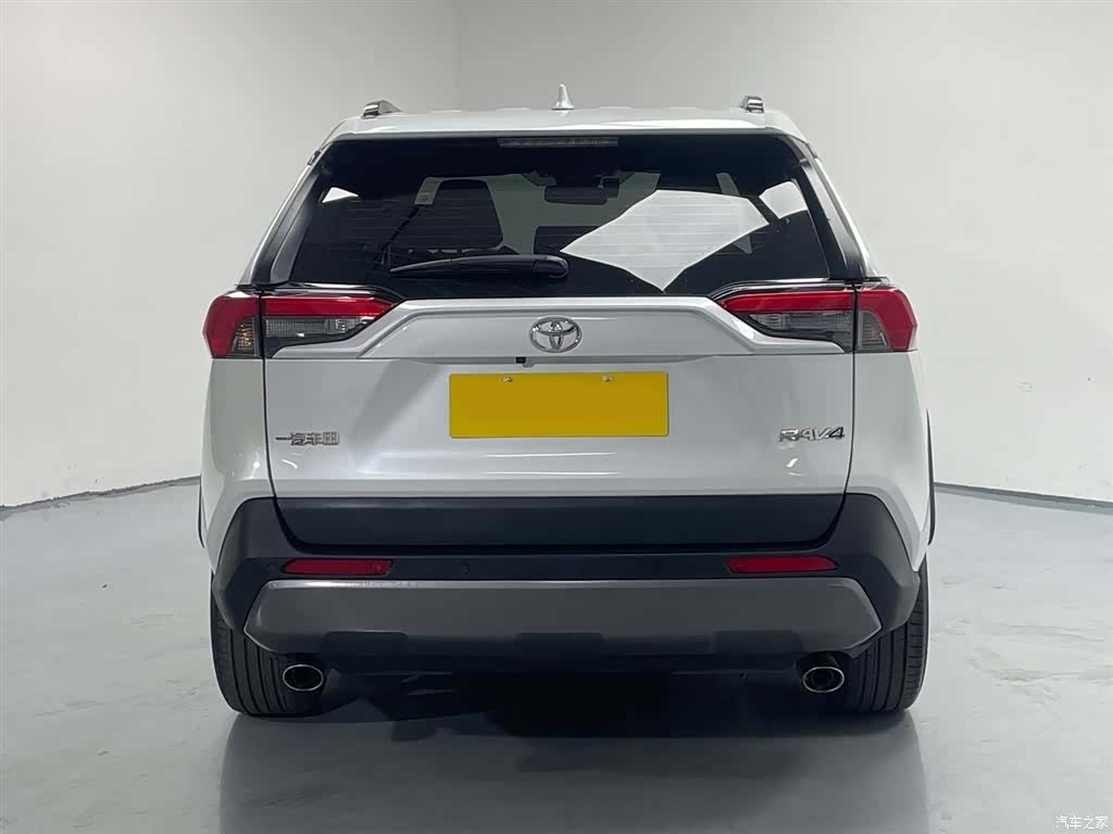 Toyota RAV4, 2021 7