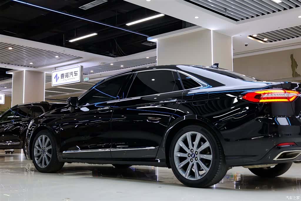 Ford Taurus, 2020 12