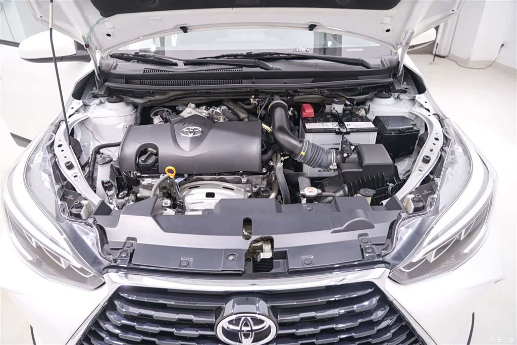 Toyota YARiS L, 2023 11