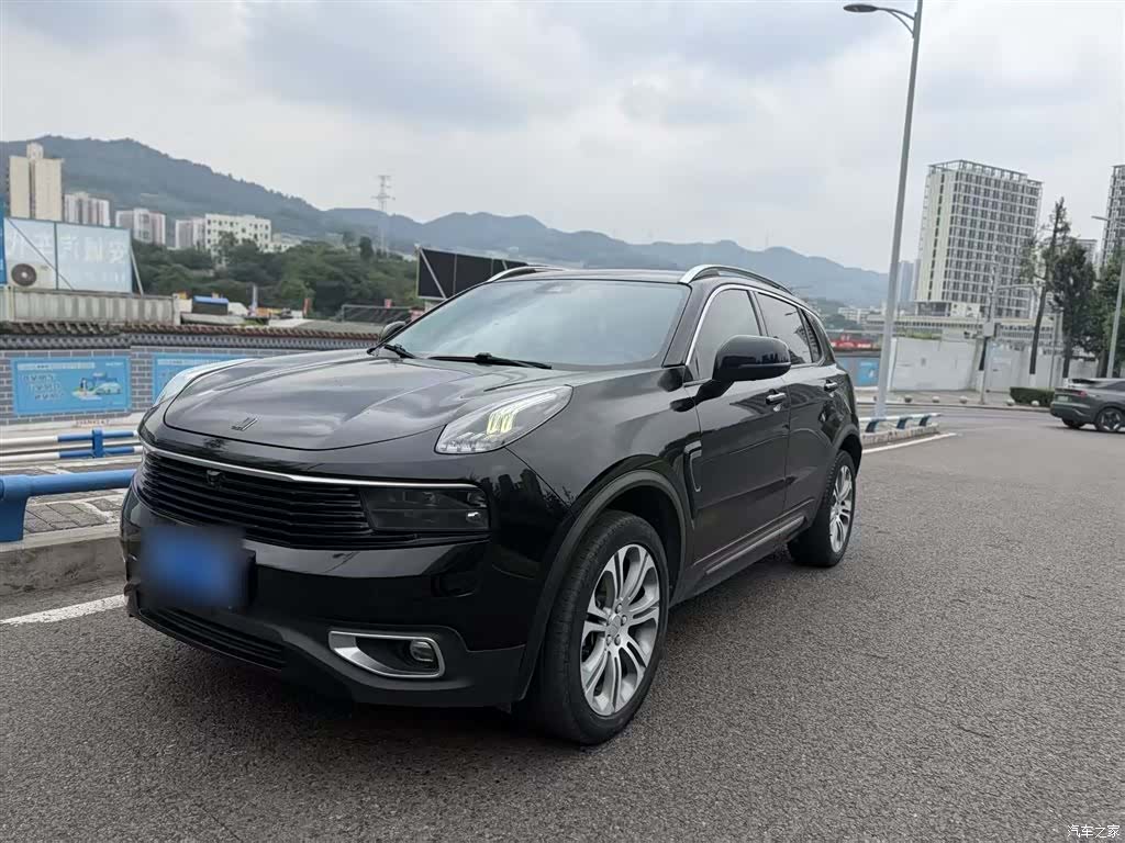 Lynk & Co 01, 2021 1