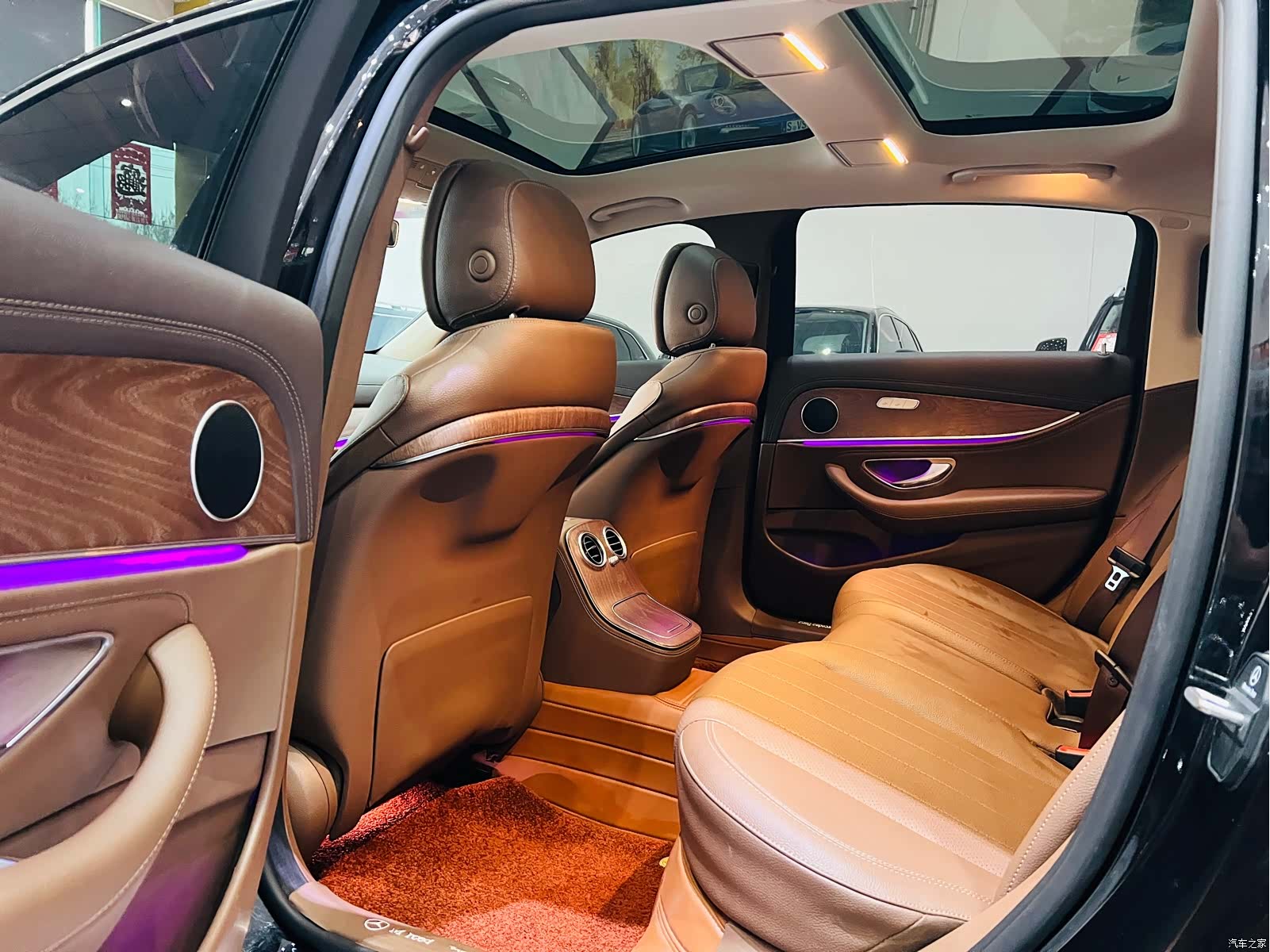 Mercedes-Benz E-Class, 2022 6