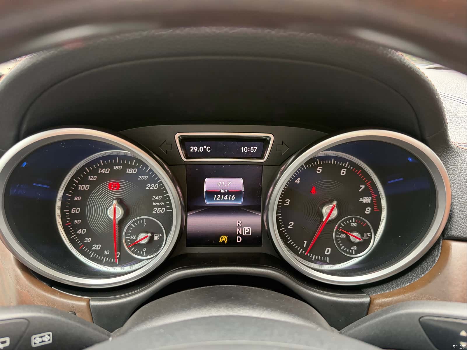 Mercedes-Benz GLS, 2016 15