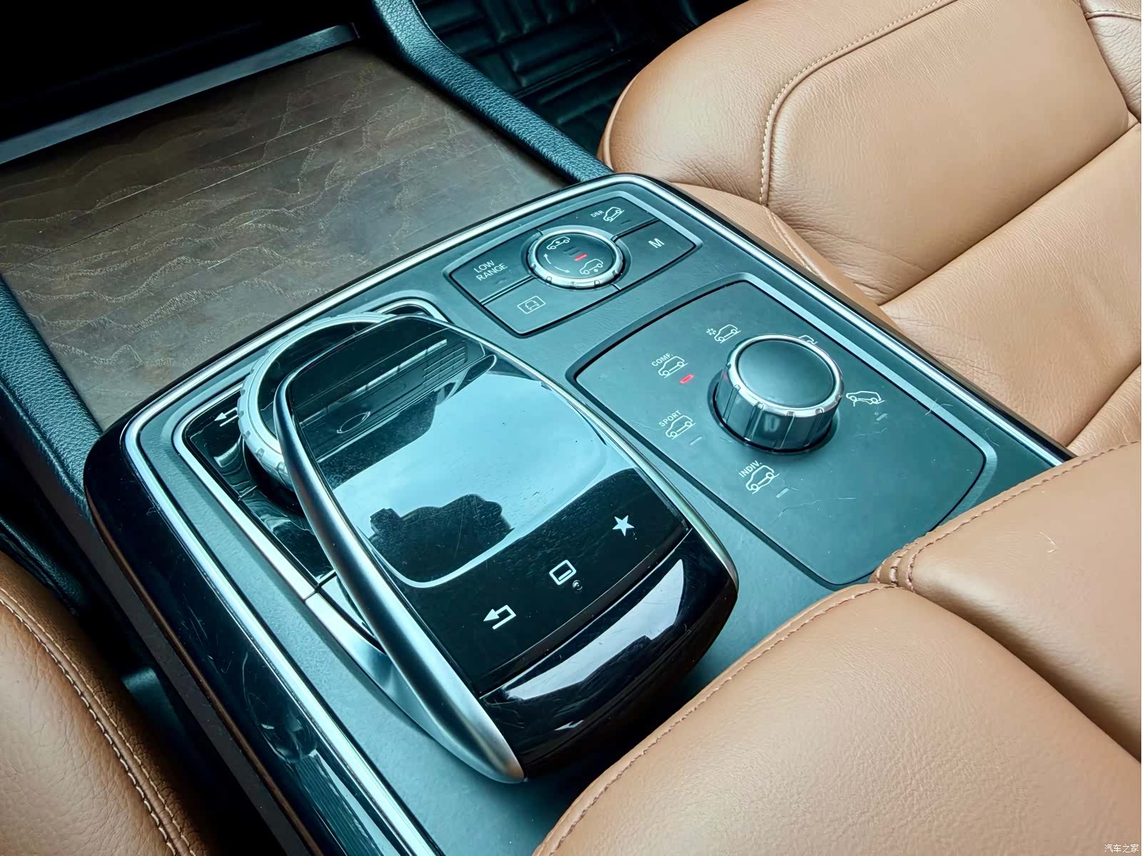 Mercedes-Benz GLS, 2016 16