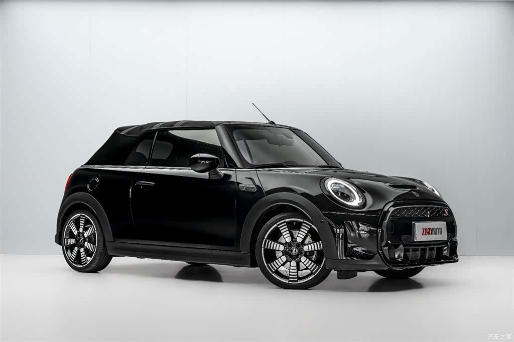 Mini Cooper, 2023 3