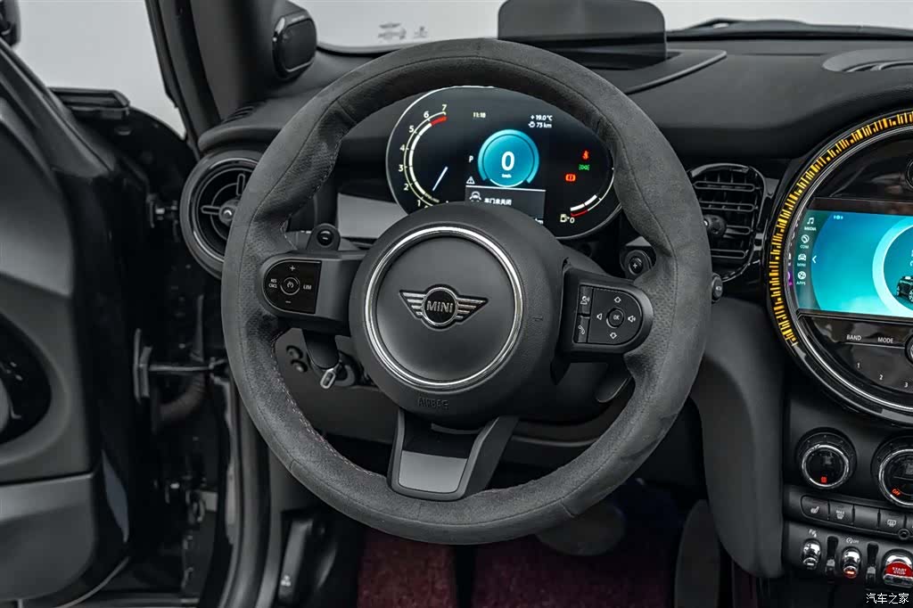 Mini Cooper, 2023 30