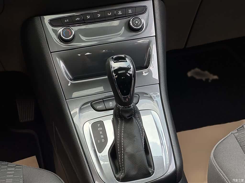 Buick Verano, 2017 13