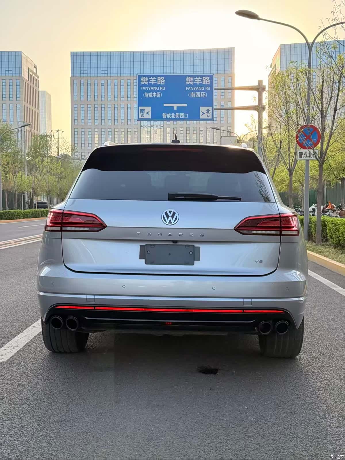 Volkswagen Touareg, 2020 все фото