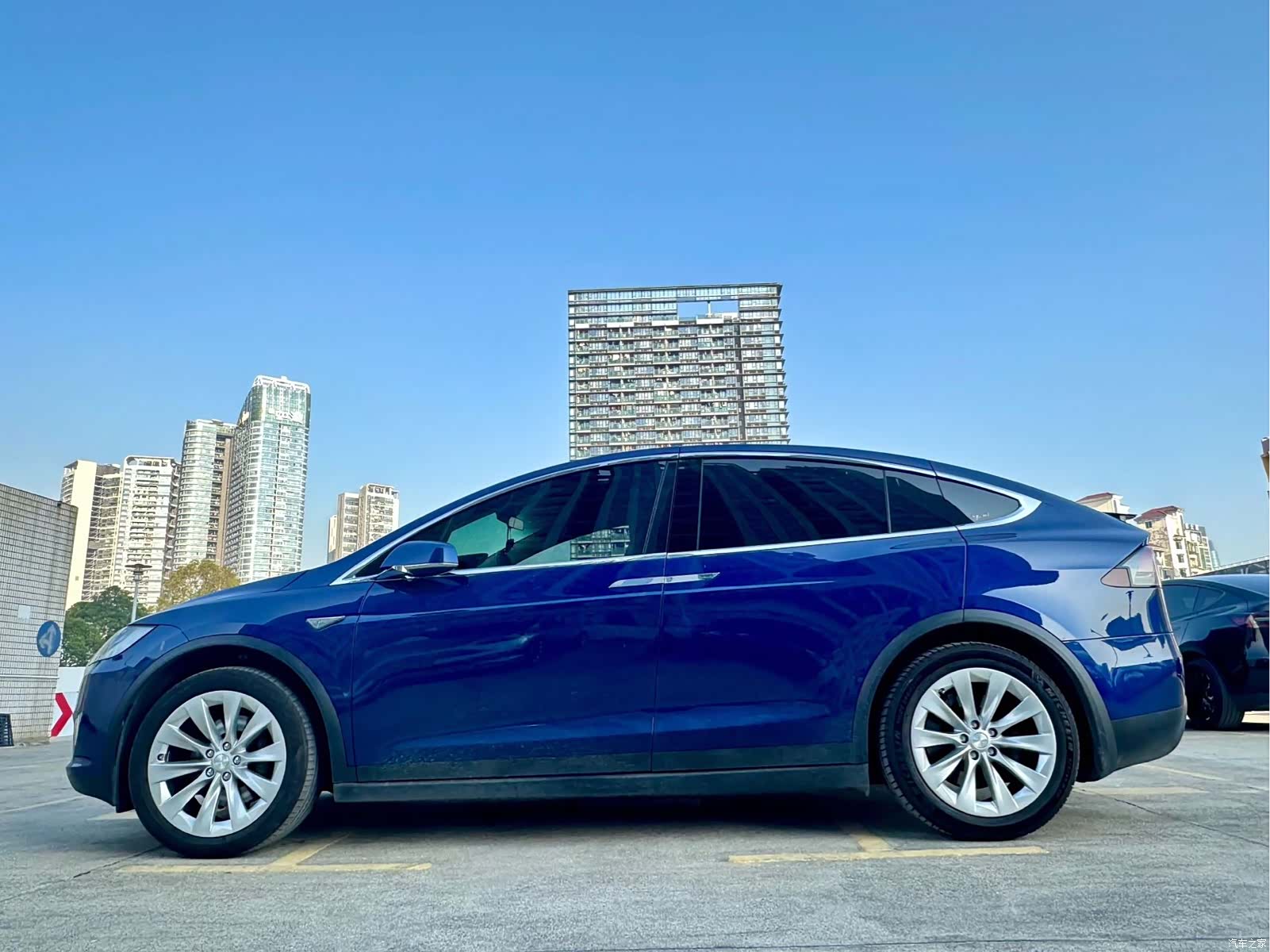 Tesla Model X, 2016 3
