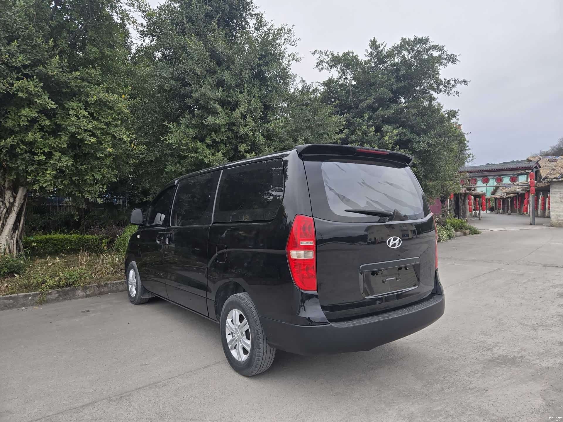 Hyundai H-1, 2013 4