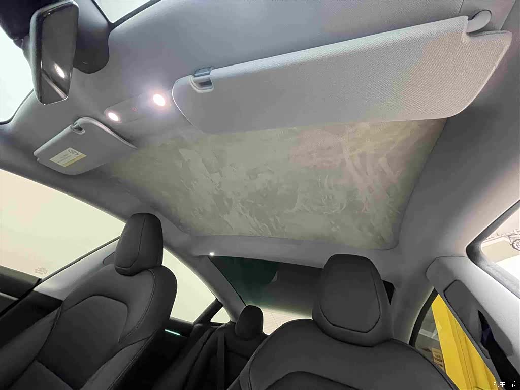 Tesla Model 3, 2024 13