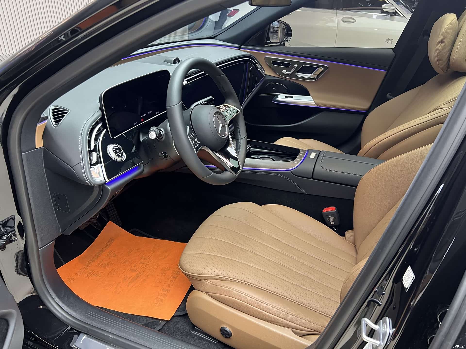 Mercedes-Benz E-Class, 2025 11