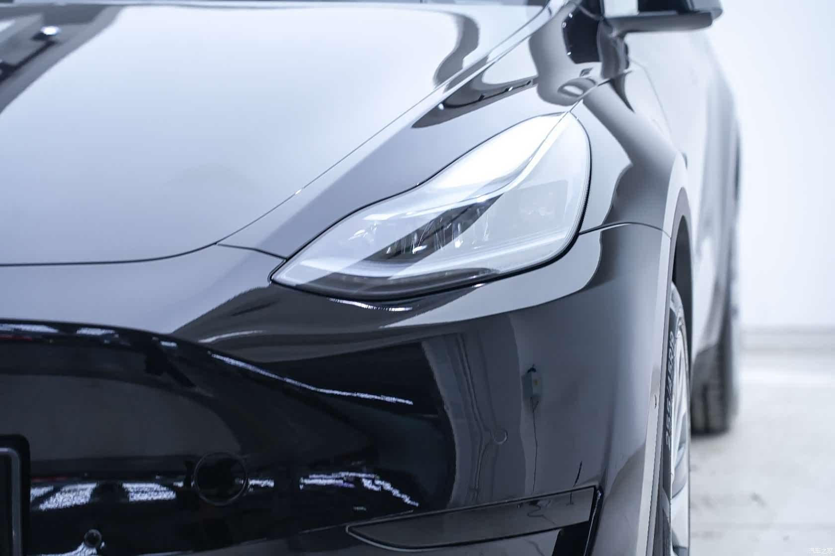 Tesla Model Y, 2022 6