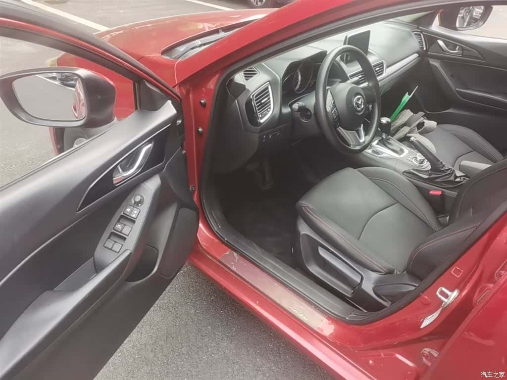 Mazda Mazda3, 2015 16