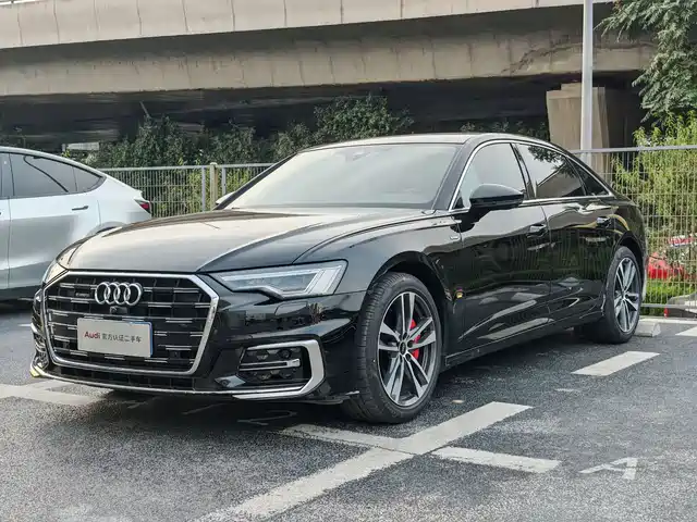 Audi A6L 2022 — купить из Китая под заказ