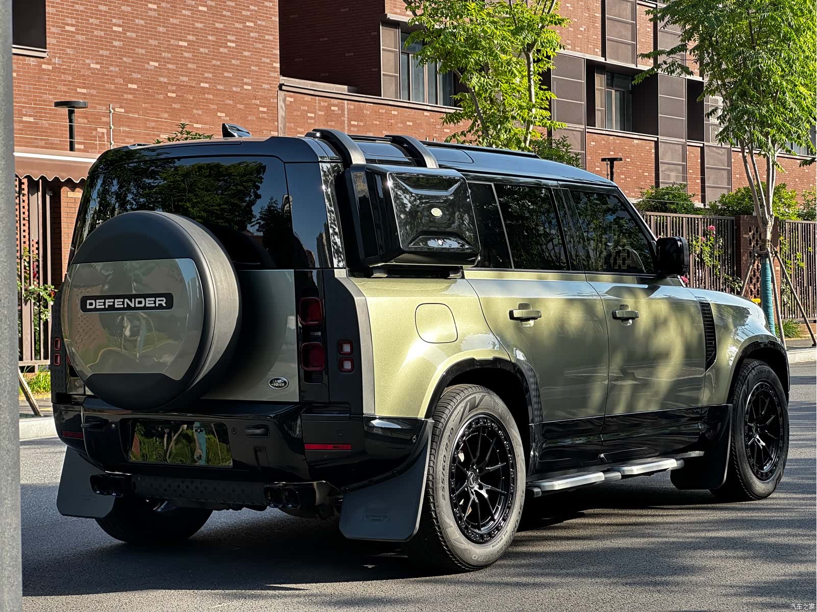 Land Rover Defender, 2022 7