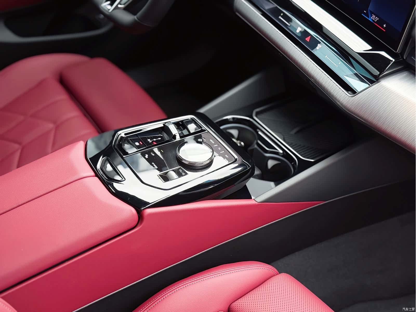 BMW 5 Series, 2024 9