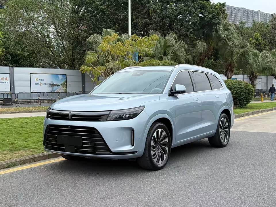 AITO Ask the world M7