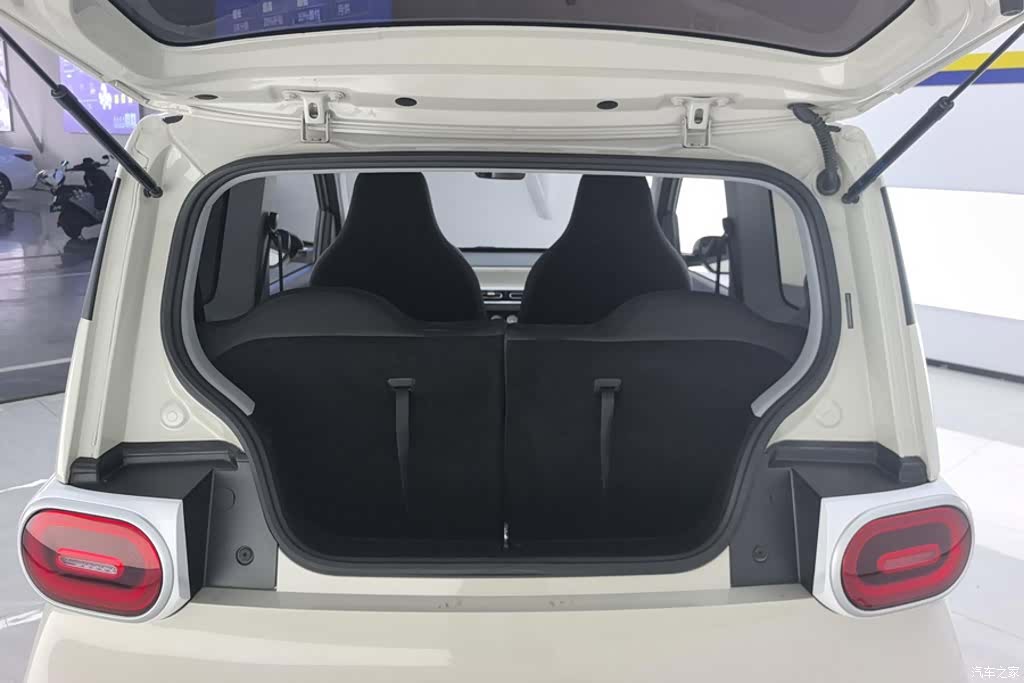 Wuling MINIEV, 2024 4
