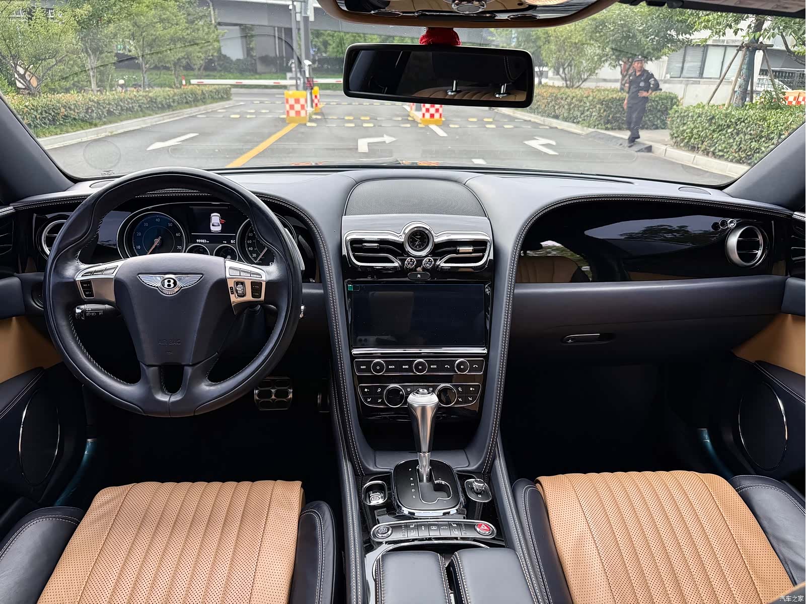 Bentley Flying Spur, 2017 15