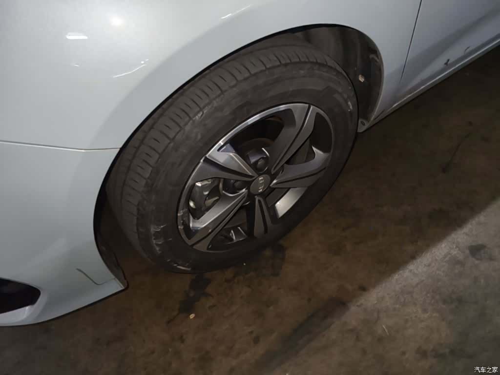 Geely Emgrand, 2023 23