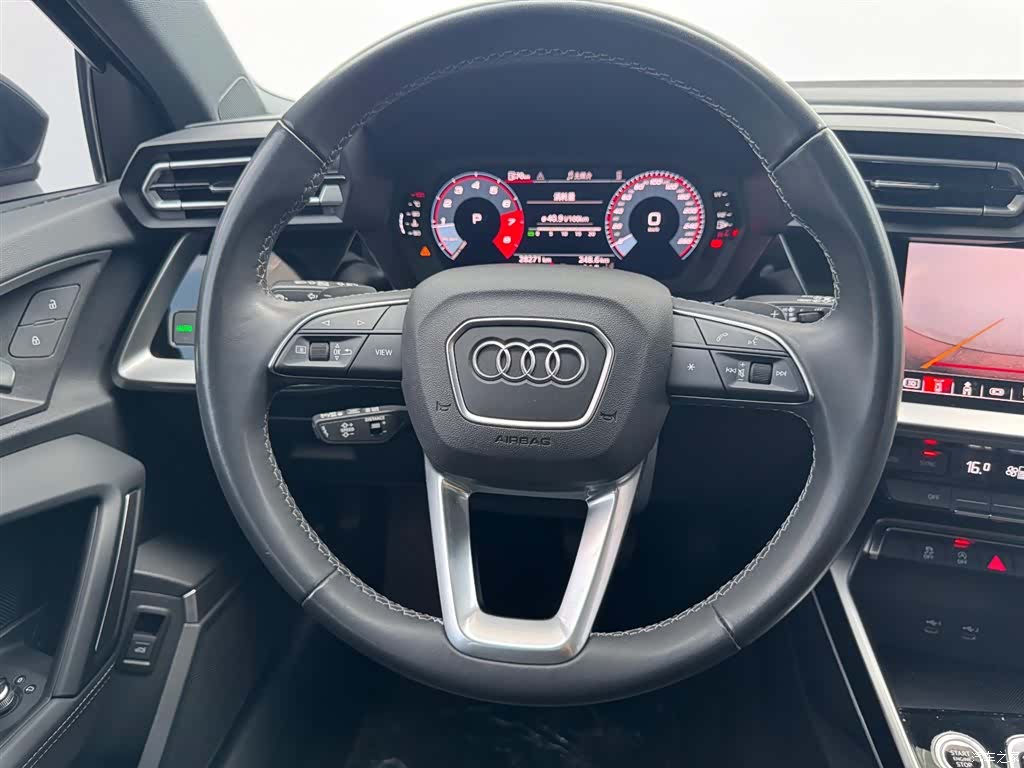 Audi Flying Spur, 2025 15