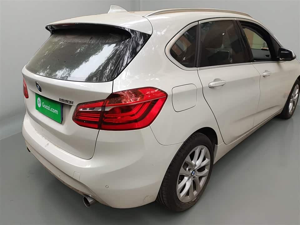 BMW 2 series station wagon