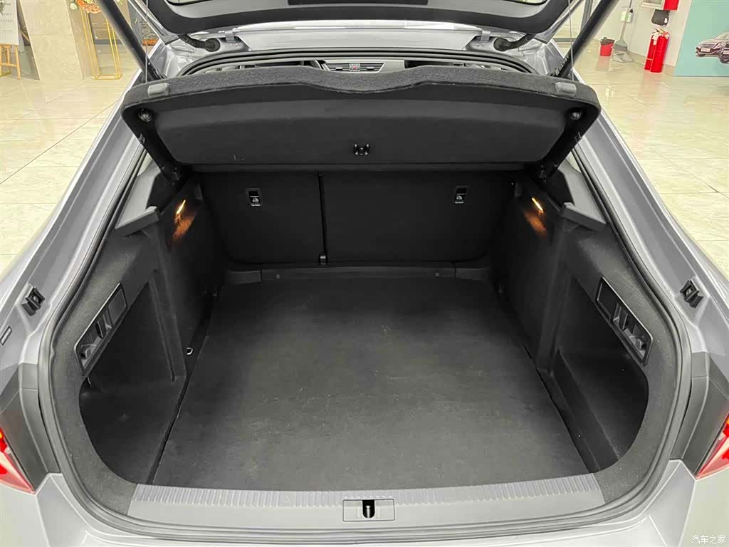 Skoda Superb, 2024 16