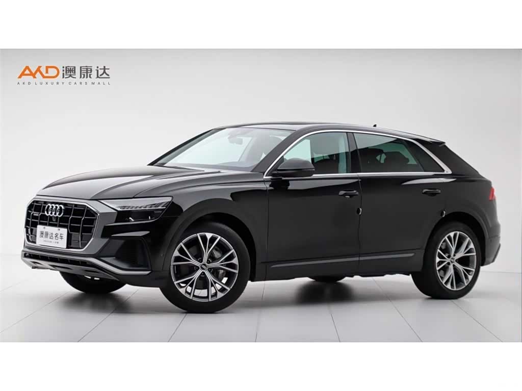 Audi Q8, 2022 1