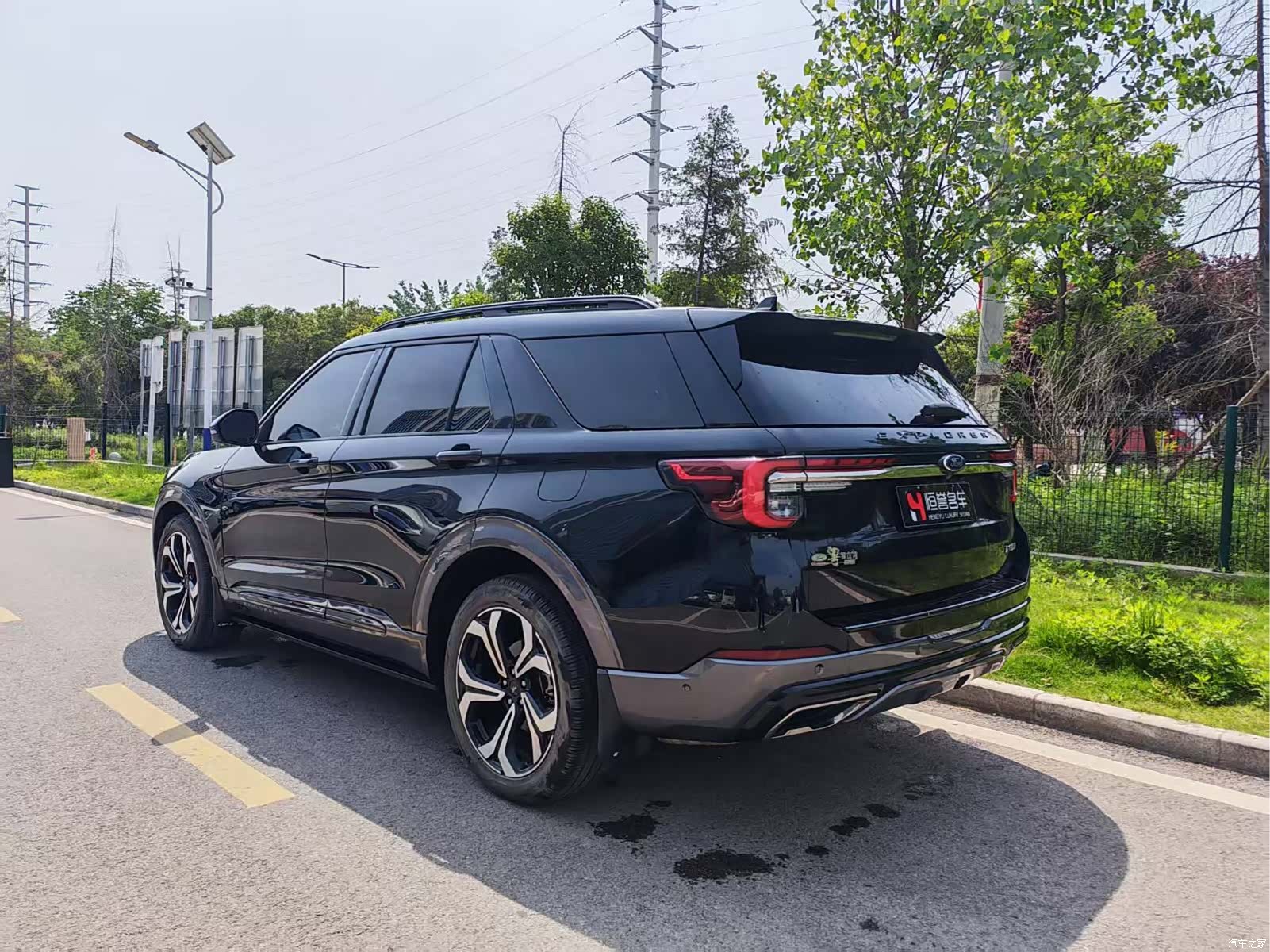 Ford Explorer, 2022 19