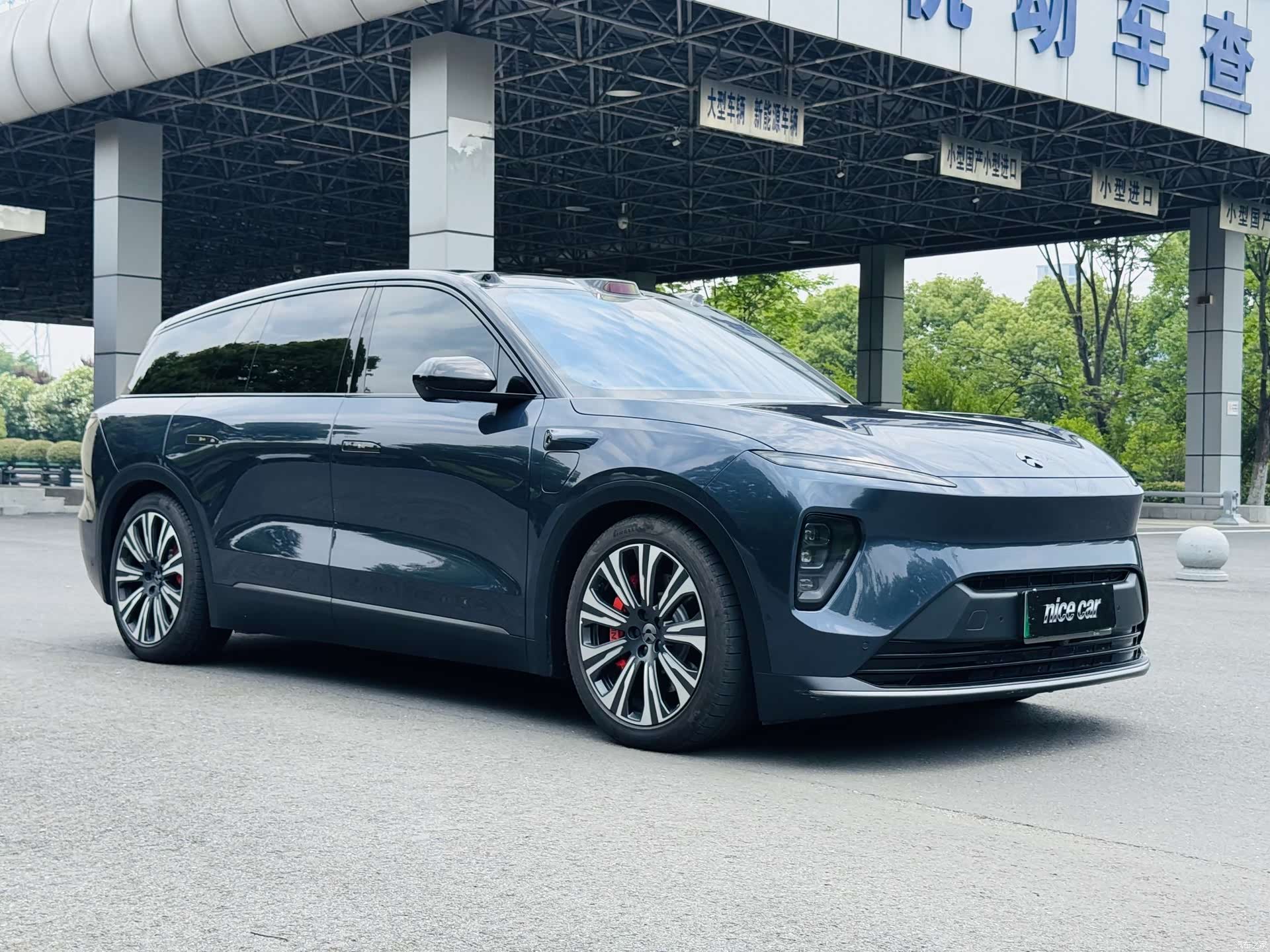 NIO ES8, 2023 3