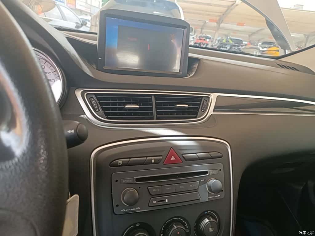 Peugeot 308, 2016 13