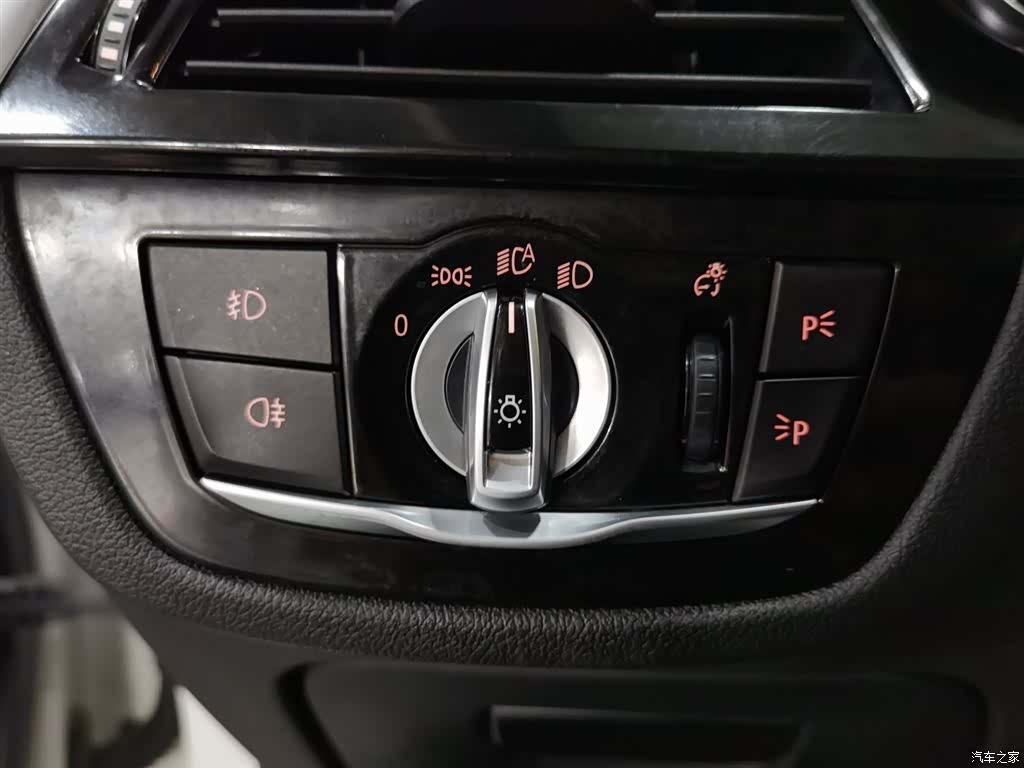 BMW 5 Series, 2019 21