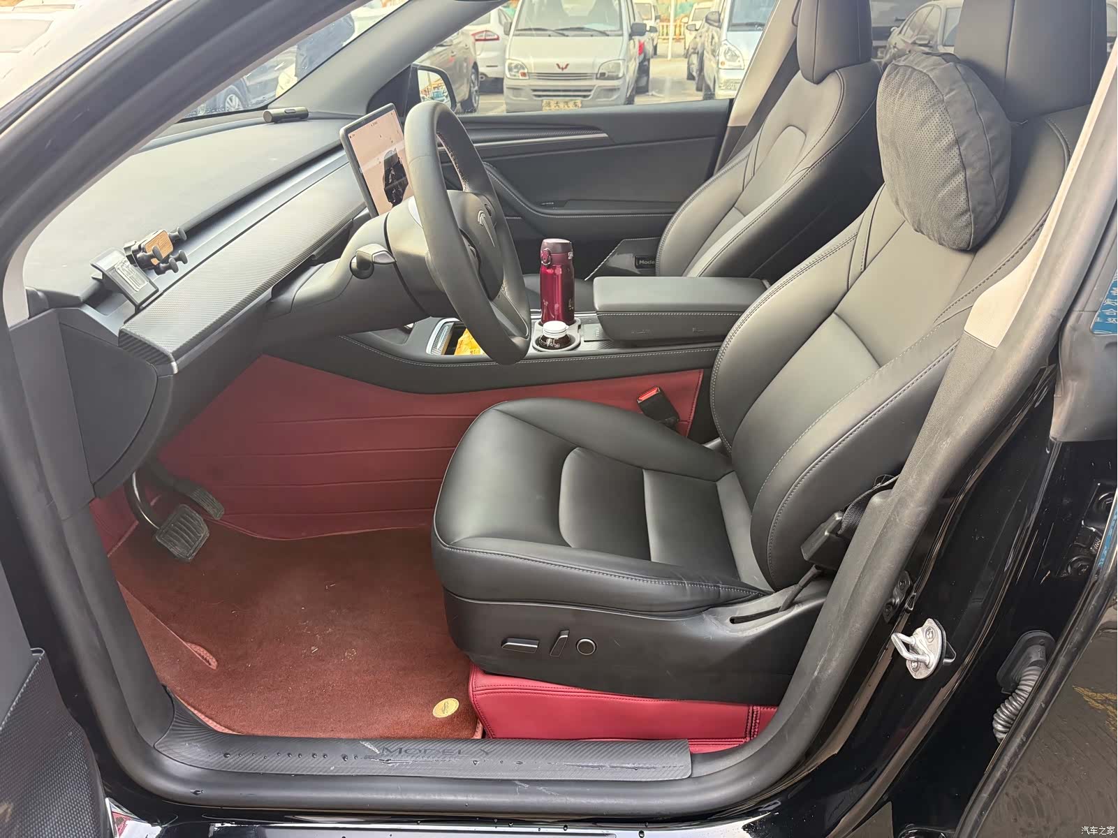 Tesla Model Y, 2023 7