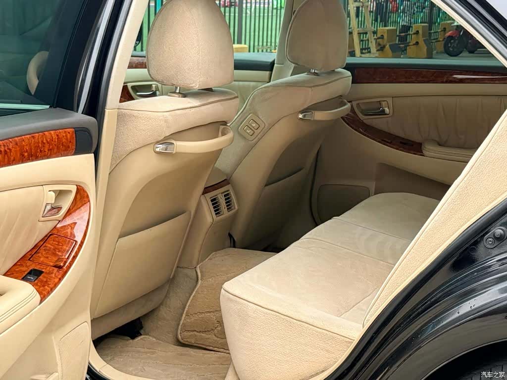 Toyota Crown, 2007 9