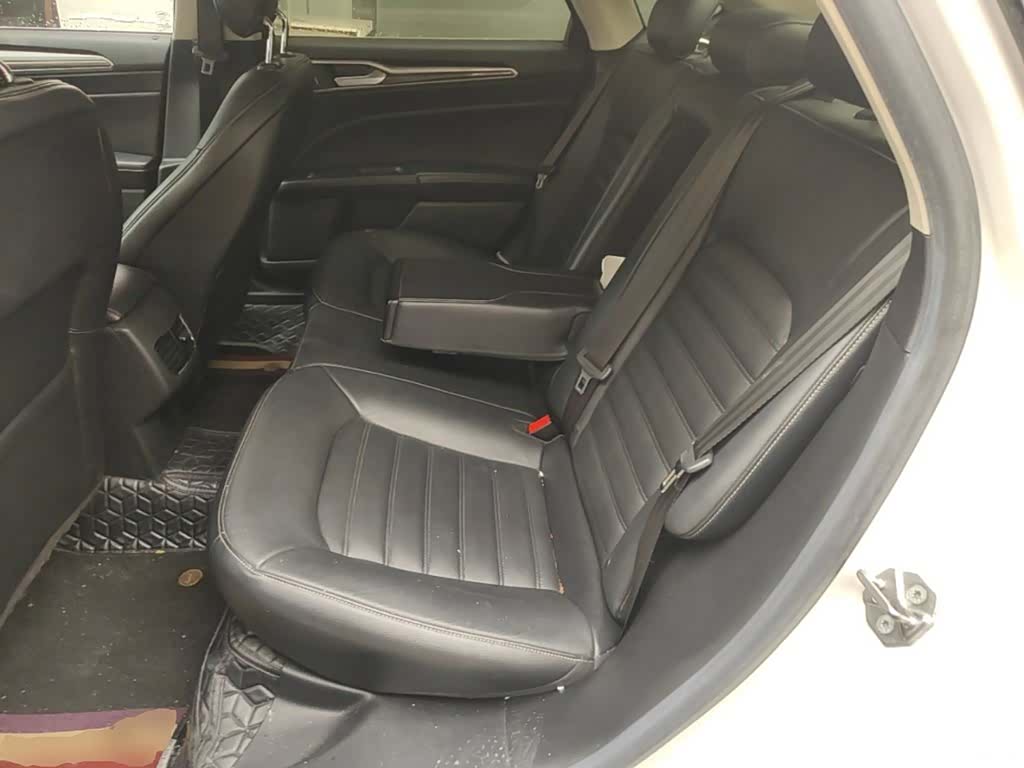 Ford Mondeo, 2017 17