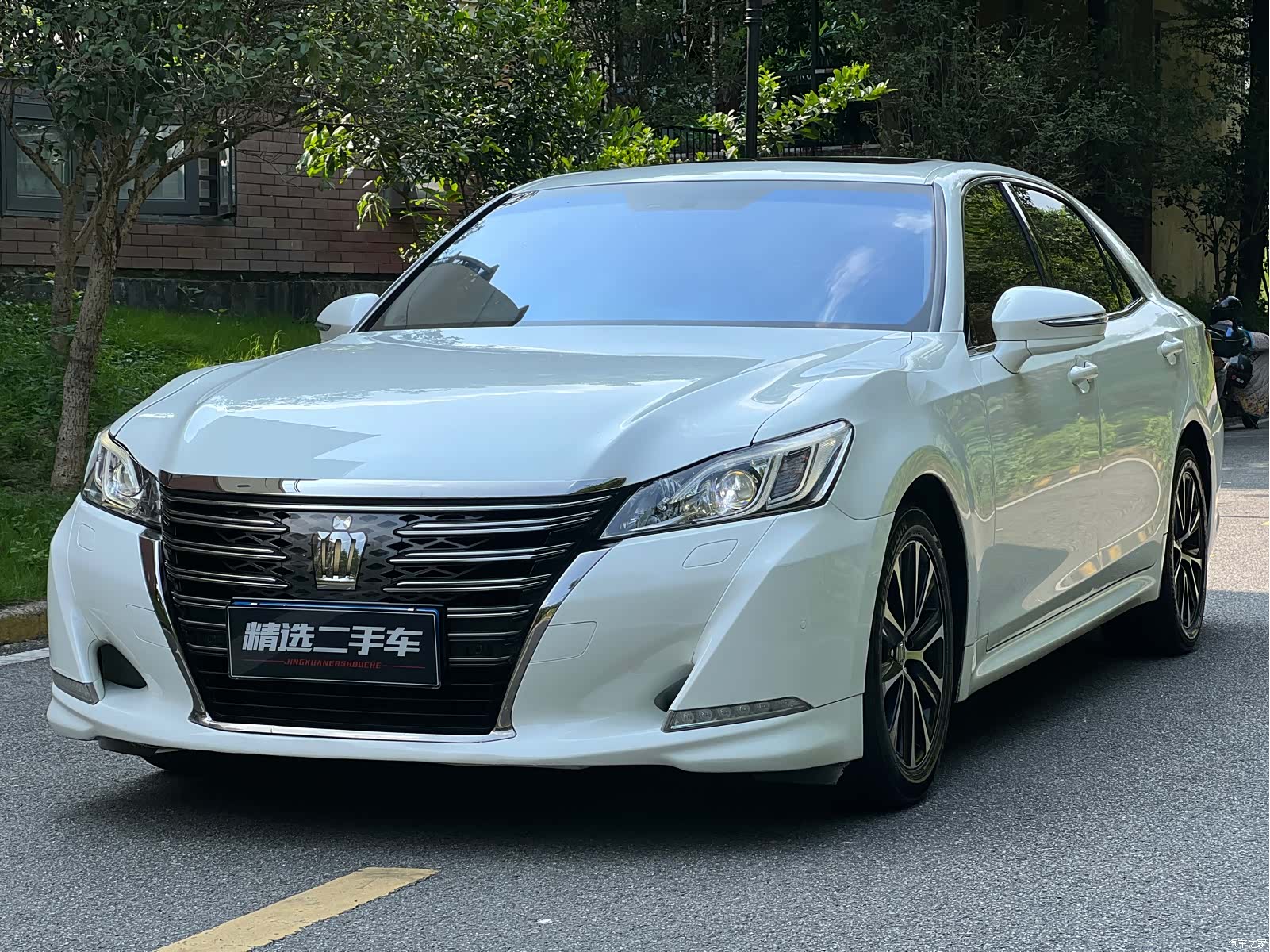 Toyota Crown, 2019 1