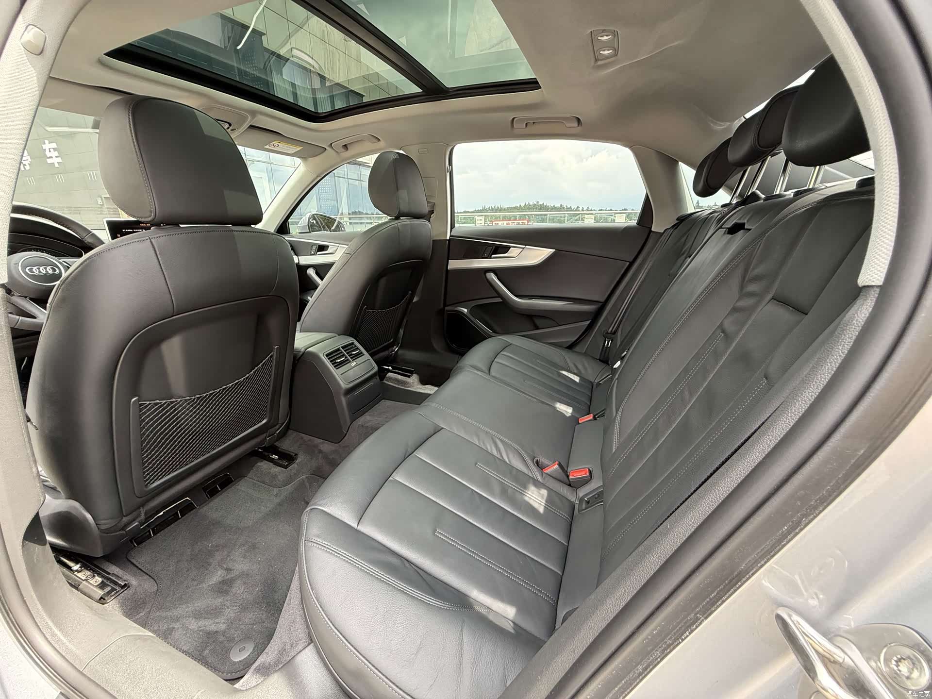 Audi A4L, 2017 4
