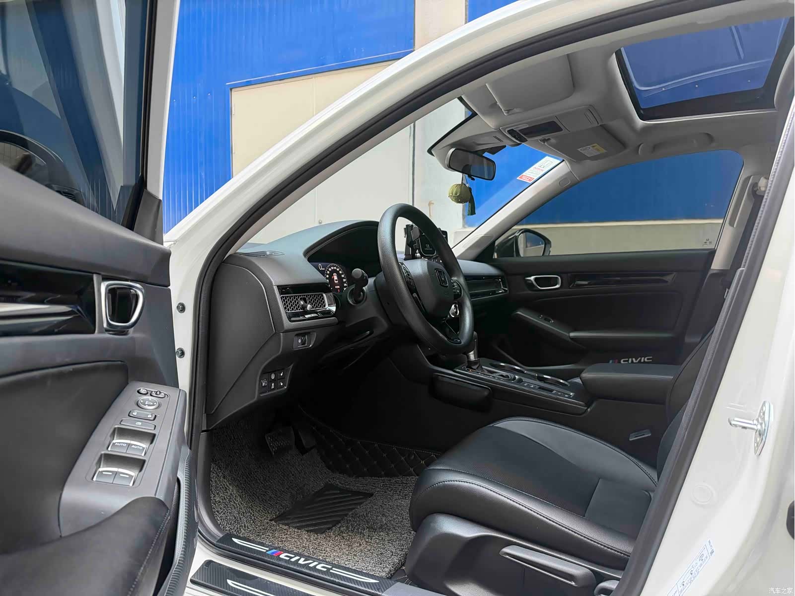 Honda Civic, 2025 4