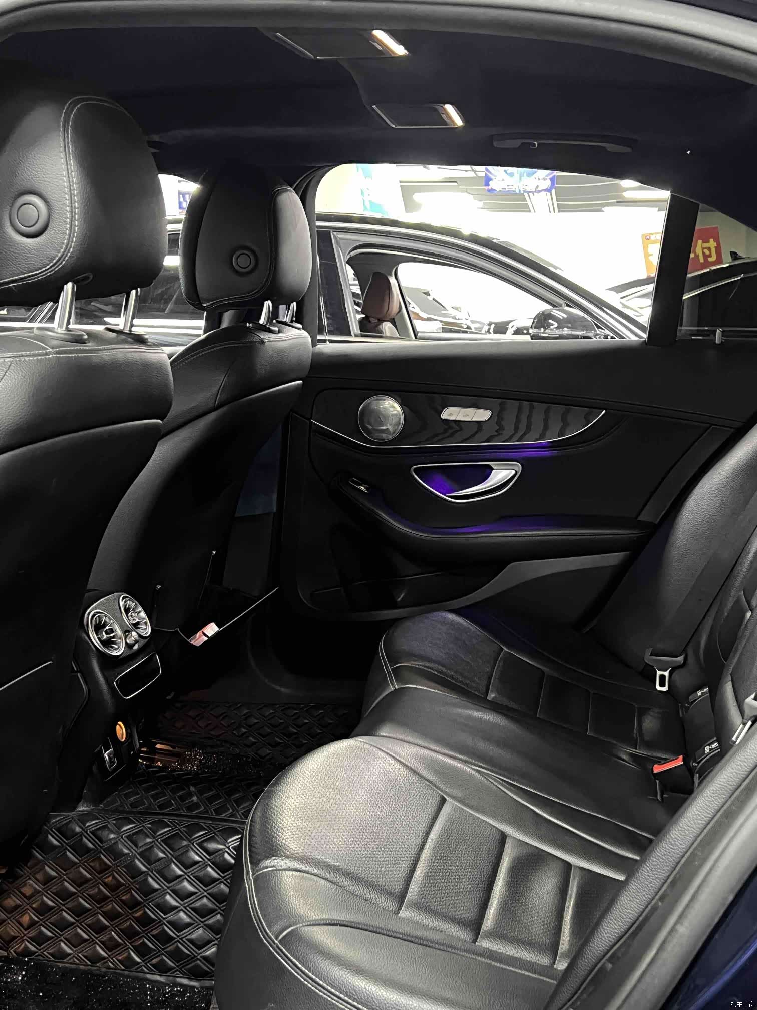 Mercedes-Benz C-Class, 2019 11