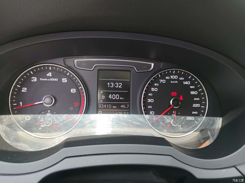 Audi Q3, 2019 8