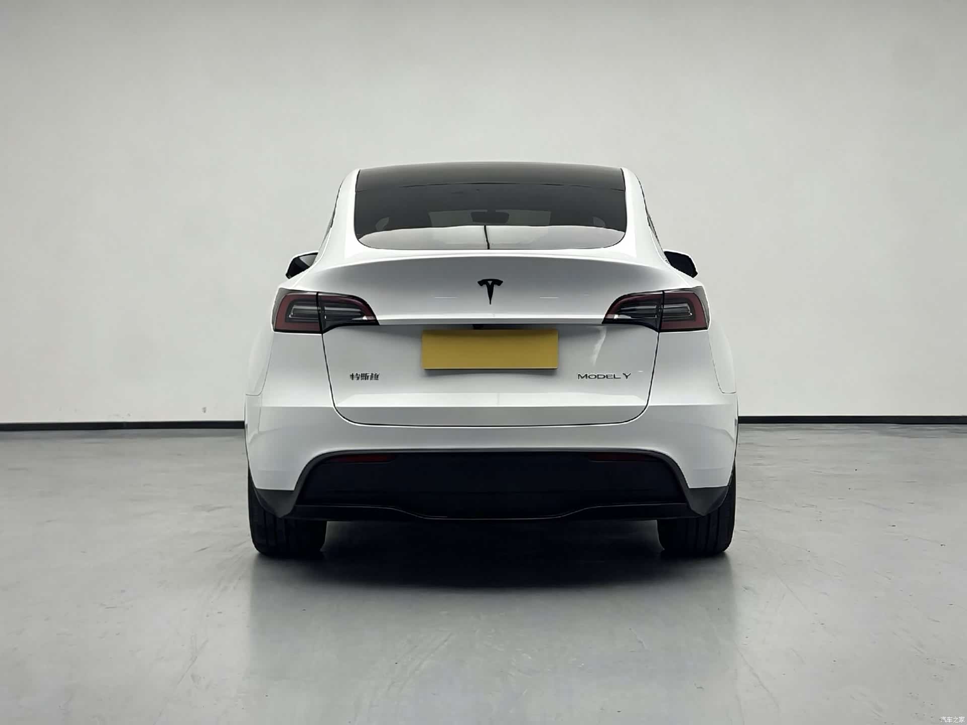 Tesla Model Y, 2024 3