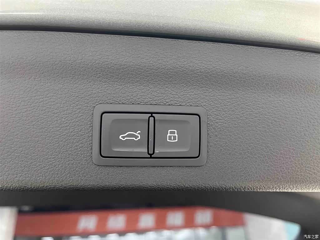 Audi Q3, 2023 16