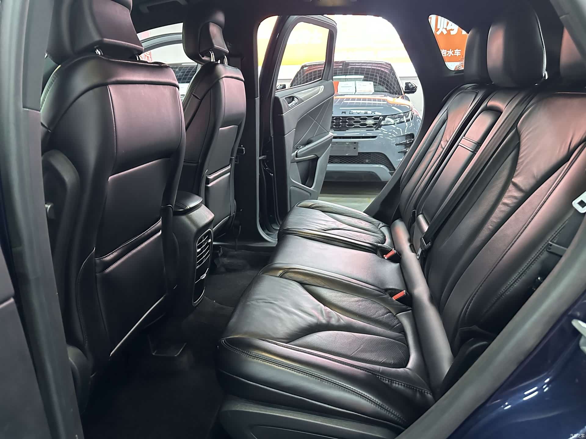 Lincoln MKC, 2017 10
